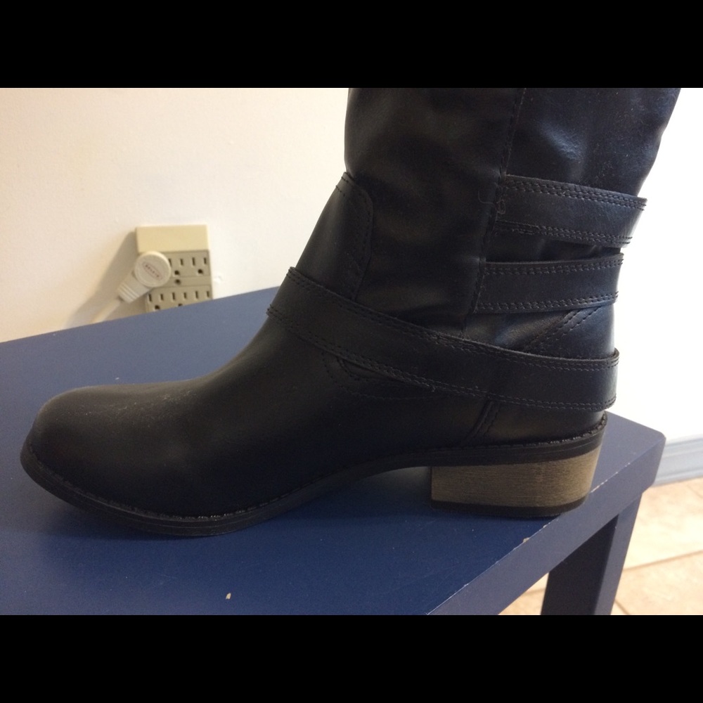 Black Boots